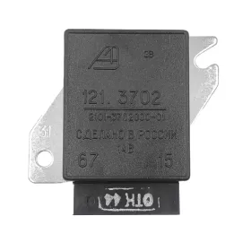   2101-3702000 fekete gyári feszültségszabályzó - Lada 2101-2107 modellekhez