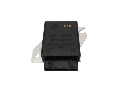 2101-3702000 fekete gyári feszültségszabályzó - Lada 2101-2107 modellekhez