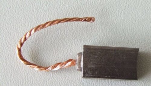 Szénkefe – JX322, BX1852 8x5x15 / 12V (Lada)