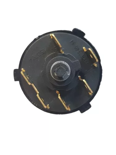 2101-3704100 8 lábú gyújtáskapcsolóbetét - Lada 2101-2107 és Niva modellekhez