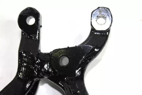 Alsó jobb trapéz – 2121-2904020 (Lada Niva)