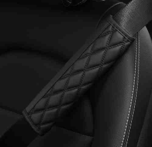 Biztonsági öv párna steppelt műbőr – fekete párban – 05011 – Autolife